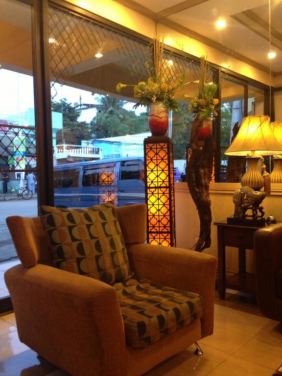 טאגבילראן סיטי Sun Avenue Tourist Inn & Cafe מראה חיצוני תמונה