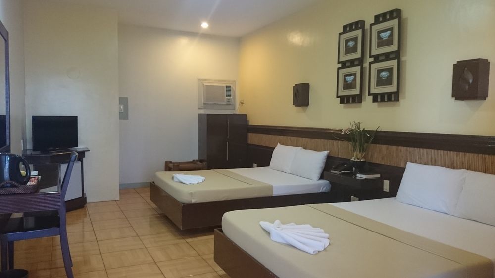 טאגבילראן סיטי Sun Avenue Tourist Inn & Cafe מראה חיצוני תמונה